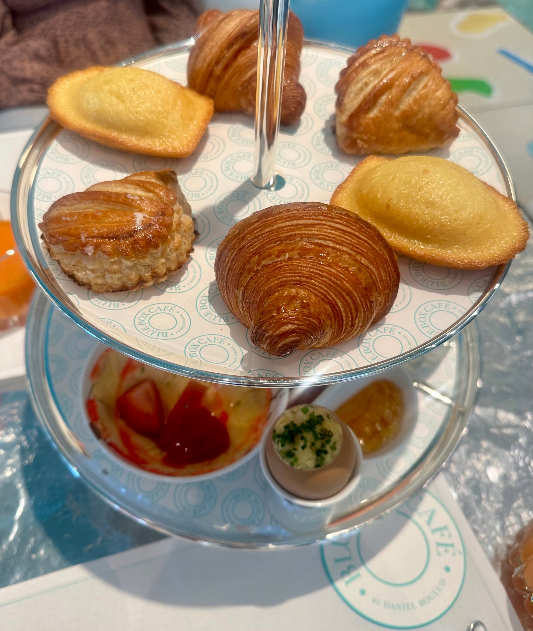 Blue Box Cafe at Tiffany and Co. – Julie Brannan, NYC residential real ...